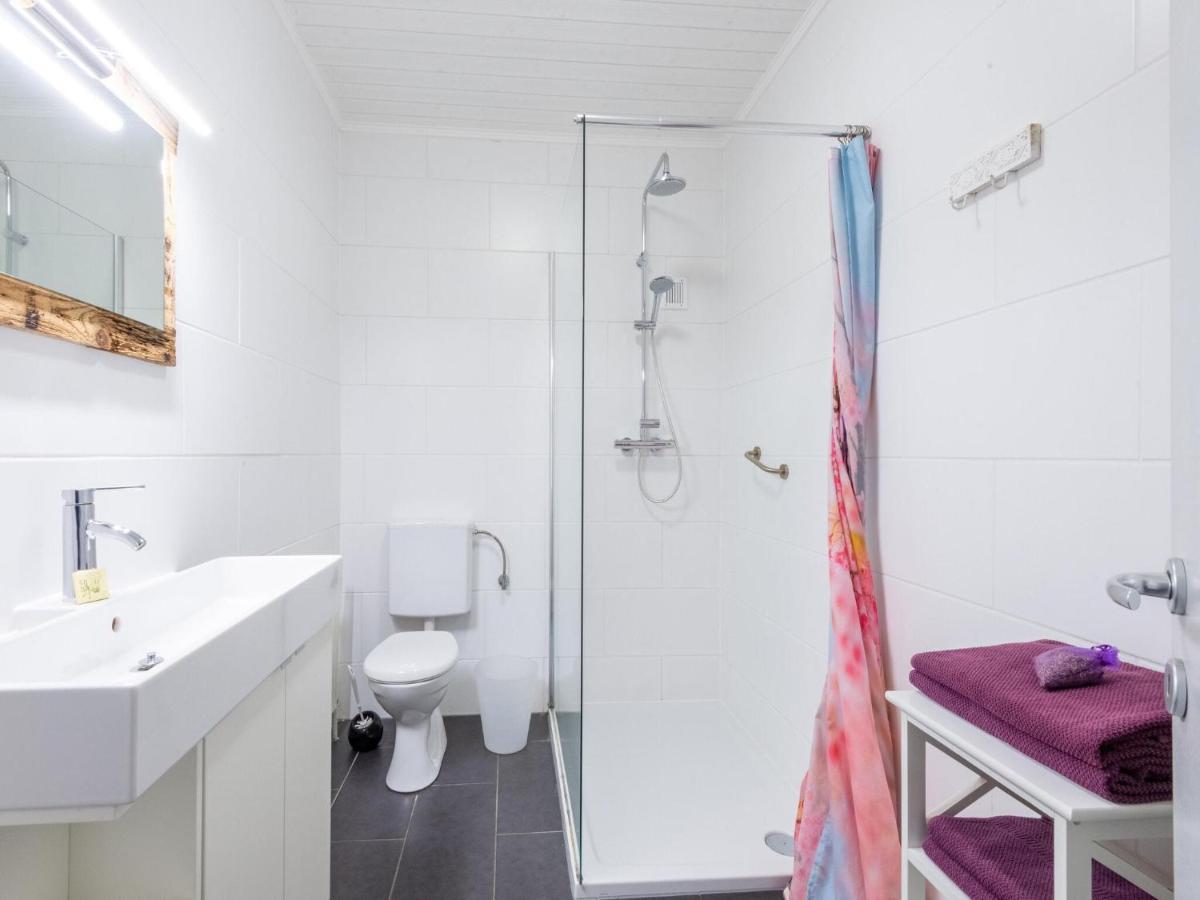 Apartment With A Shared Sauna In 비클바흐 외부 사진